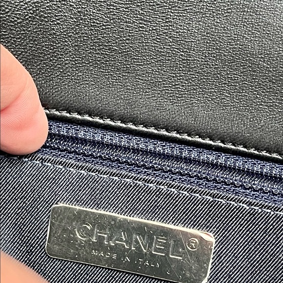 AUTH CHANEL 19K CC Mania Small Flap Bag BLACK/GOLD Full Set RECEIPT - Picture 7 of 12